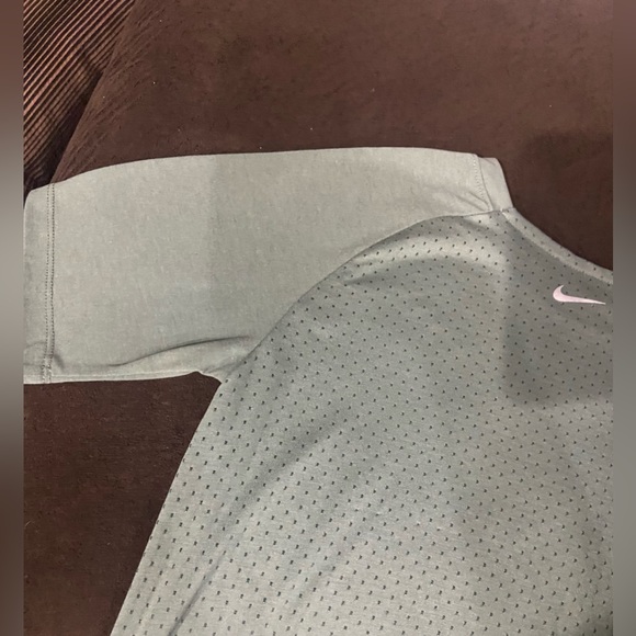 Nike Running Womens Size XS Khaki Green Mesh Back Short Sleeve T-Shirt - Picture 9 of 15